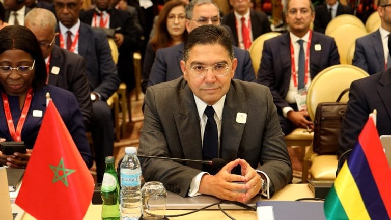 بوريطة يدعو من لواندا إلى معالجة جذور النزاعات في إفريقيا
