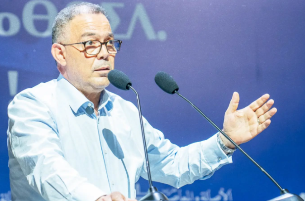 لقجع يدافع عن برنامج “البام” ويستشهد بآية قرآنية للرد على منتقدي مشروعه