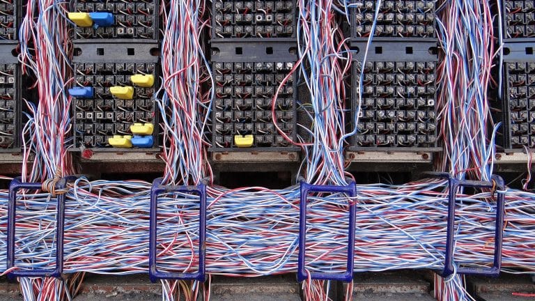 شركة صينية للأسلاك والموصلات الكهربائية تخطط لاستثمار 34 مليون دولار في قاعدة إنتاج بالمغرب