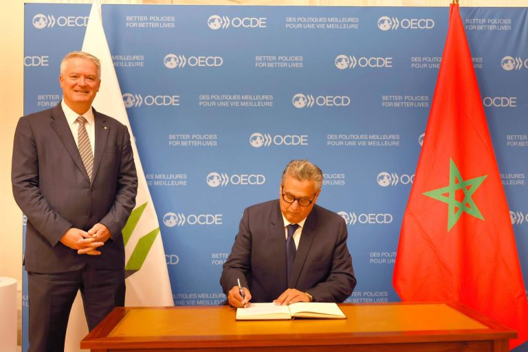 أخنوش يتباحث مع أمين عام “OECD”.. هل تكون الشراكة الحالية طريق الرباط نحو العضوية؟
