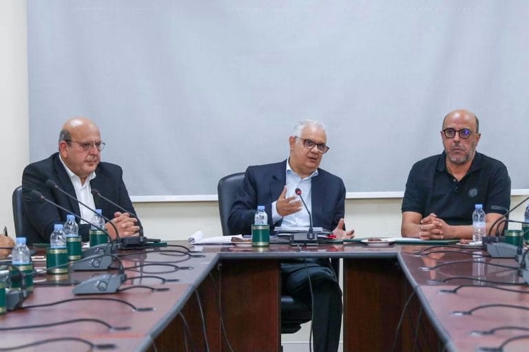 الاستقلال يشكو استعمال المال والضغط على الناخبين ويؤجل حسم المشاركة في الحكومة إلى الثالث من أكتوبر