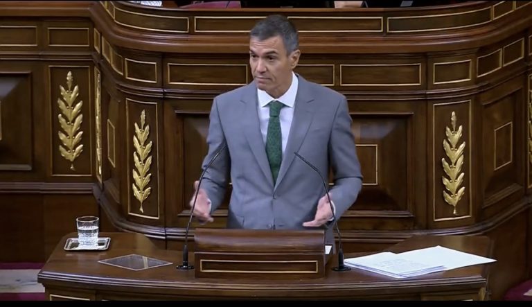 سانشيز يكشف استدعاء سفيرة المغرب.. وسبتة تفجر مواجهة حادة داخل البرلمان الإسباني