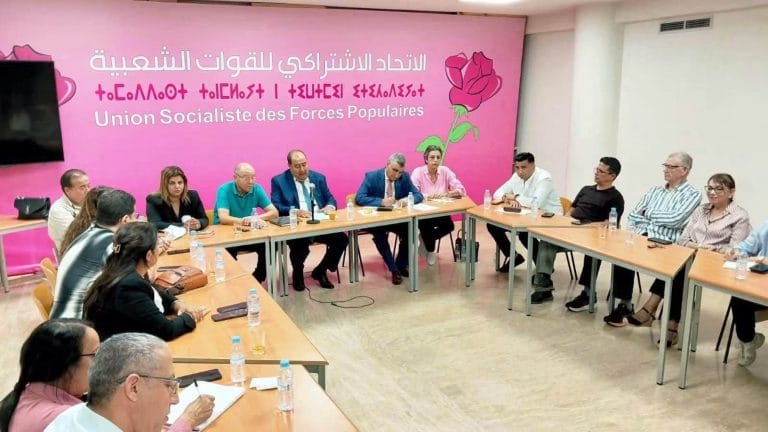 الاتحاد الاشتراكي يبقي باب المشاركة في حكومة المنصوري مفتوحا ويفوض للشكر مواصلة المفاوضات