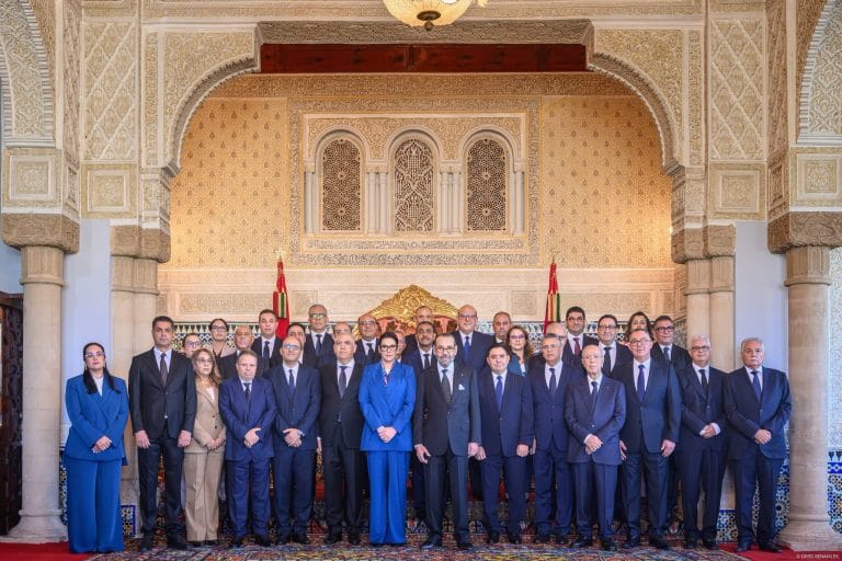 الملك يعين أعضاء حكومة فاطمة الزهراء المنصوري