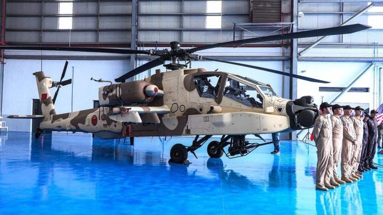 بعد توقفها في ثلاثة موانئ بتكساس ورسوها بطنجة.. هل وصلت دفعة جديدة من «أباتشي» إلى المغرب؟